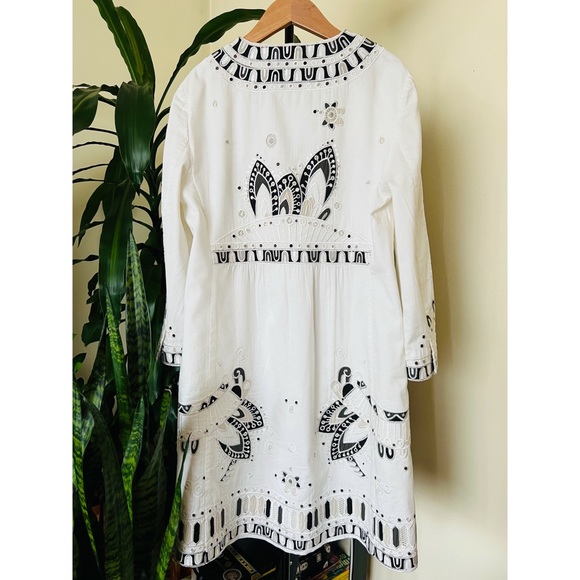 Elie Tahari Collarless Embroidered Long Topper - Picture 2 of 7